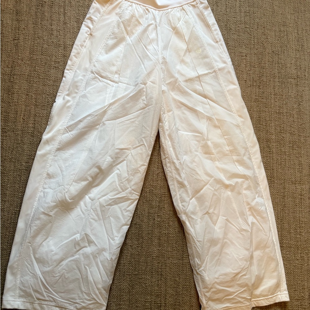 Lululemon tennis wide leg pants size 4